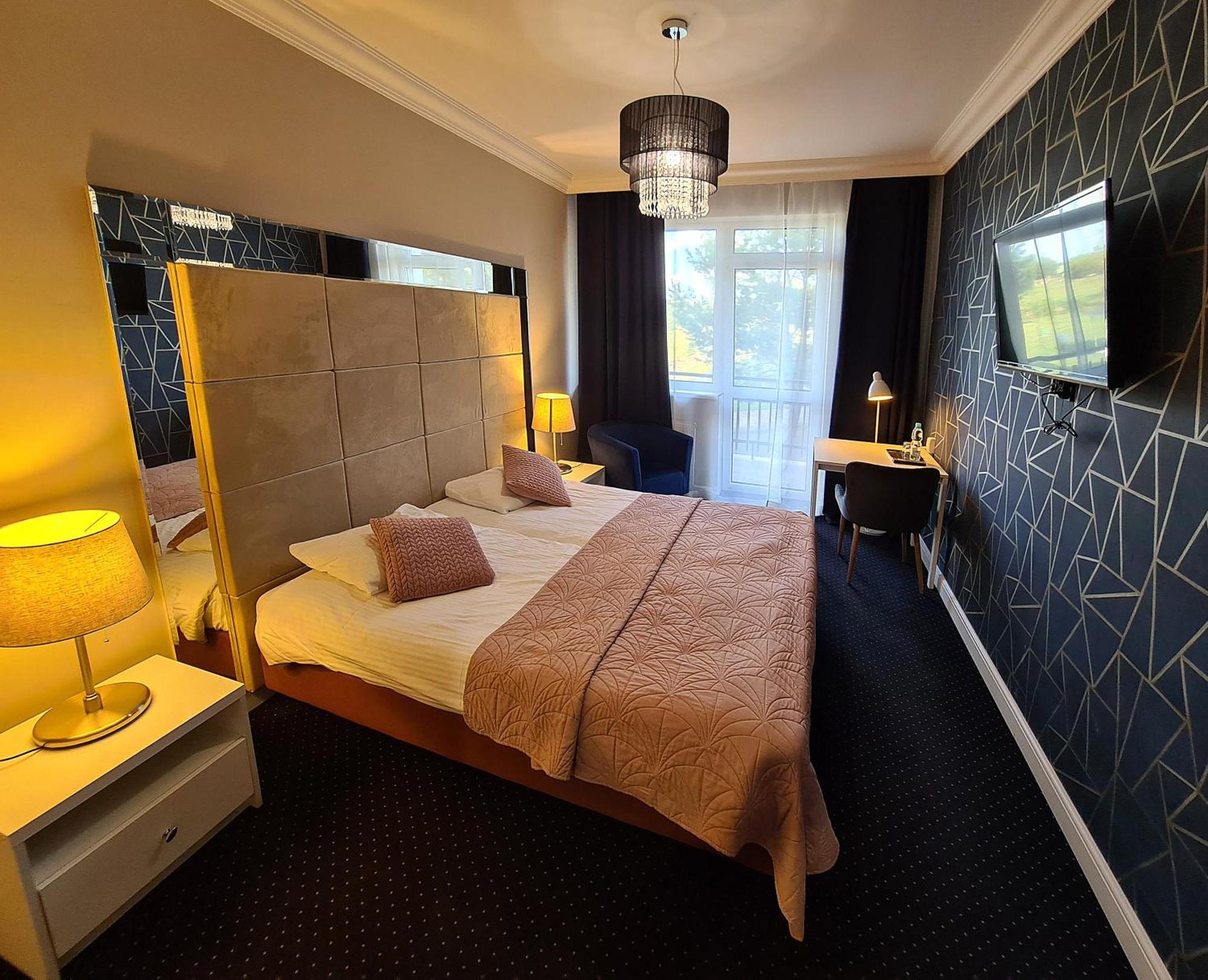 Hotel Kurpia Arte Nowogród Eksteriør billede